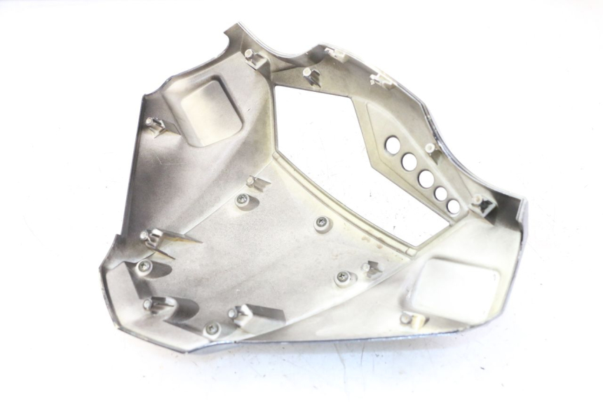 photo de OSŁONA KIEROWNICY PRZEDNIA ORCAL CAVARO 4T 50 (2019 - 2023) - Zbliżenie techniczne