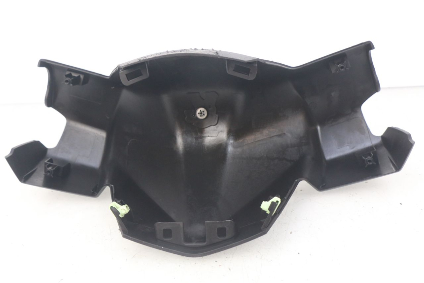 photo de OSŁONA KIEROWNICY PRZEDNIA PEUGEOT CITYSTAR 50 (2013 - 2017) - Inny kąt widzenia