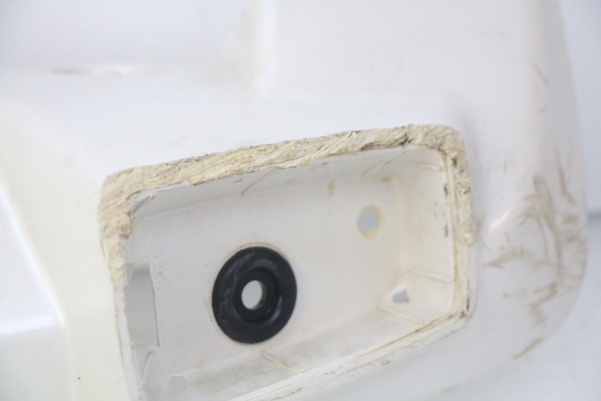 photo de OSŁONA KIEROWNICY PRZEDNIA SUZUKI CP 80 (1985 - 1996) - Oznaczenia i referencje