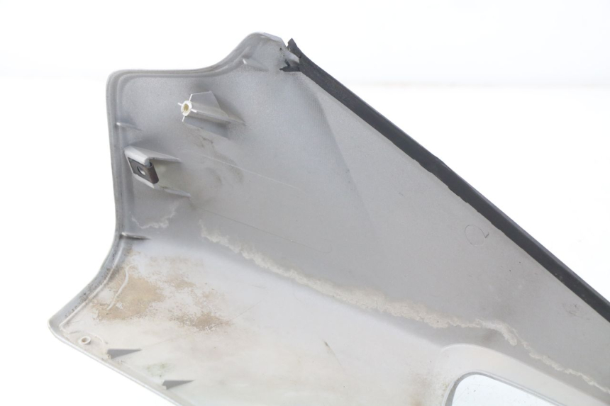 photo de OSŁONA KIEROWNICY PRZEDNIA HONDA FES PANTHEON 125 (2003 - 2007) - Szczegół części