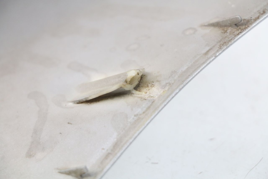 photo de OSŁONA KIEROWNICY PRZEDNIA HONDA FES PANTHEON 125 (2003 - 2007) - Zbliżenie techniczne