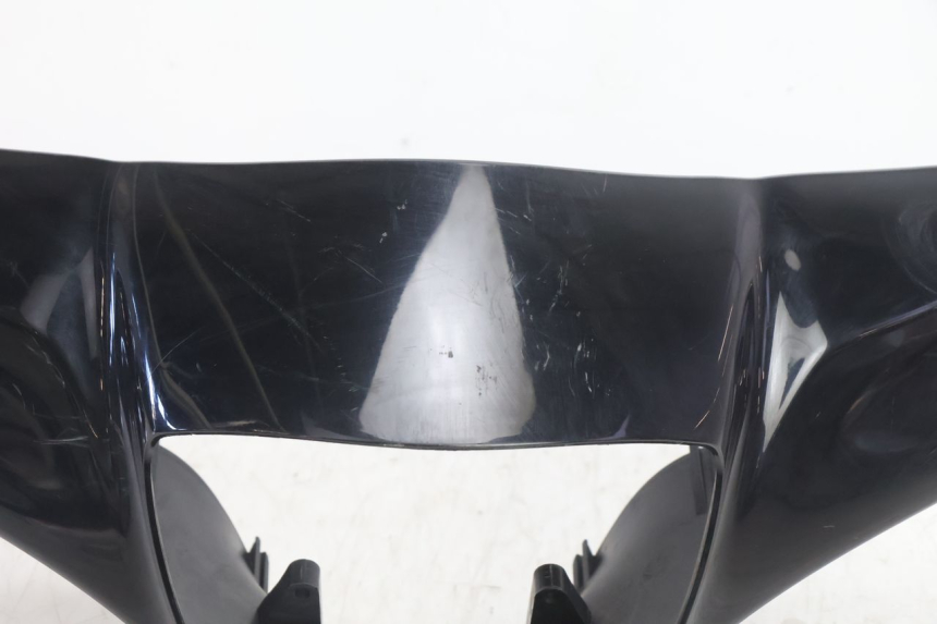 photo de OSŁONA KIEROWNICY PRZEDNIA PIAGGIO FLY 2T 50 (2004 - 2017) - Zbliżenie techniczne