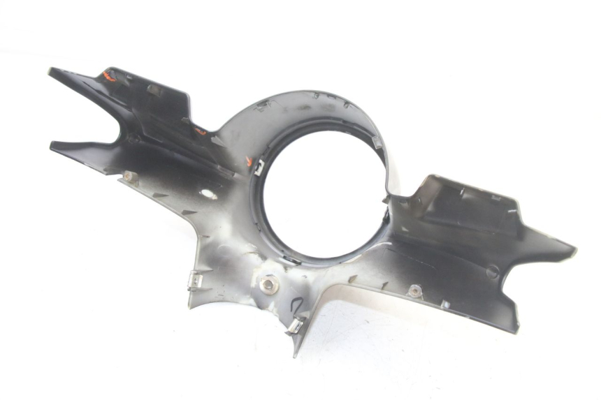 photo de OSŁONA KIEROWNICY PRZEDNIA VENESI FLY RETRO 4T 50 (2020 - 2025) - Stan powierzchni