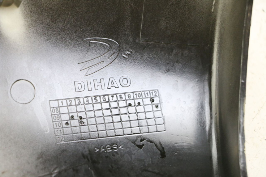 photo de OSŁONA KIEROWNICY PRZEDNIA GOES WIKI 125 (2010 - 2015) - Punkty mocowania