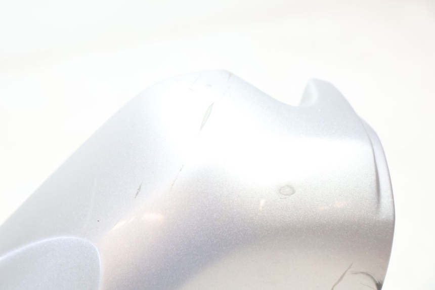 photo de OSŁONA KIEROWNICY PRZEDNIA KYMCO GRAND DINK 125 (2008 - 2014) - Zbliżenie techniczne