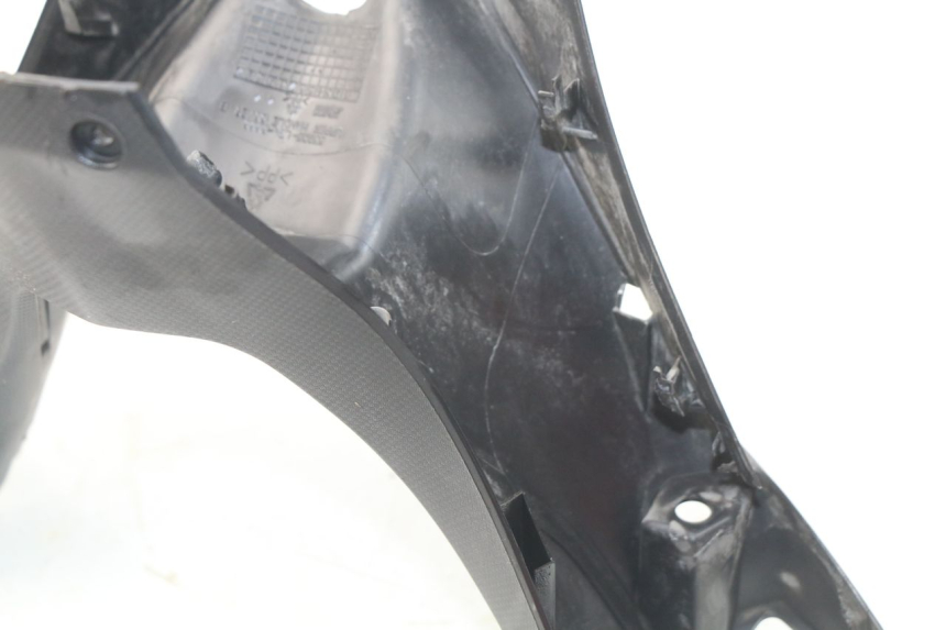 photo de OSŁONA KIEROWNICY PRZEDNIA SYM GTS EFI ABS 125 (2012 - 2016) - Zoom stanu zużycia