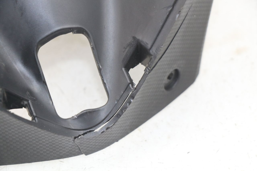 photo de OSŁONA KIEROWNICY PRZEDNIA SYM GTS EFI ABS 125 (2012 - 2016) - Punkty mocowania