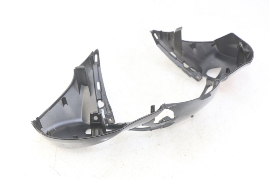 photo de OSŁONA KIEROWNICY PRZEDNIA YAMAHA HW XENTER 125 (2011 - 2017) - Inny kąt widzenia