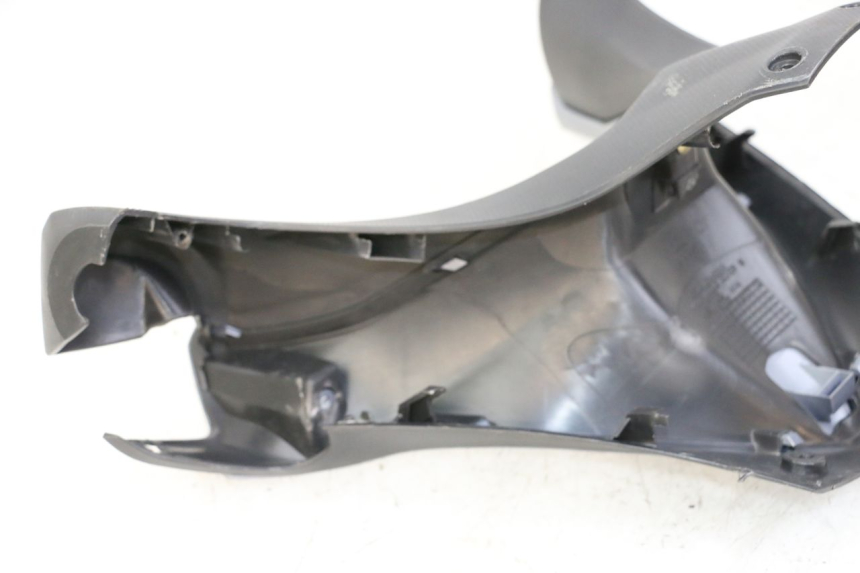 photo de OSŁONA KIEROWNICY PRZEDNIA SYM JOYMAX 125 (2010 - 2017) - Zbliżenie techniczne