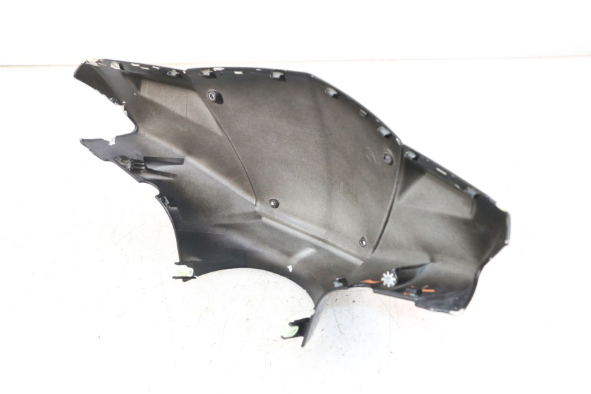 photo de OSŁONA KIEROWNICY PRZEDNIA PEUGEOT KISBEE 2T 50 (2018 - 2022) - Zoom stanu zużycia