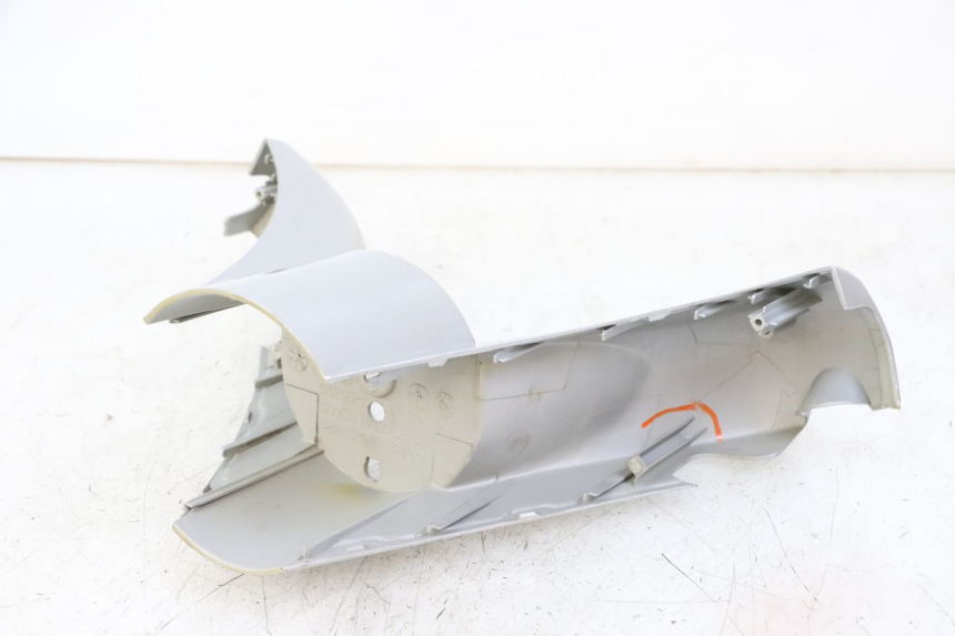 photo de OSŁONA KIEROWNICY PRZEDNIA KYMCO GRAND DINK 125 (2008 - 2014) - Szczegół części