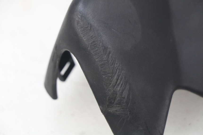 photo de OSŁONA KIEROWNICY PRZEDNIA PEUGEOT LUDIX 50 (2008 - 2017) - Zoom stanu zużycia