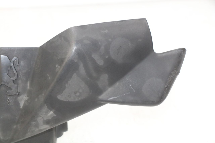 photo de OSŁONA KIEROWNICY PRZEDNIA PEUGEOT LUDIX 50 (2008 - 2017) - Stan powierzchni