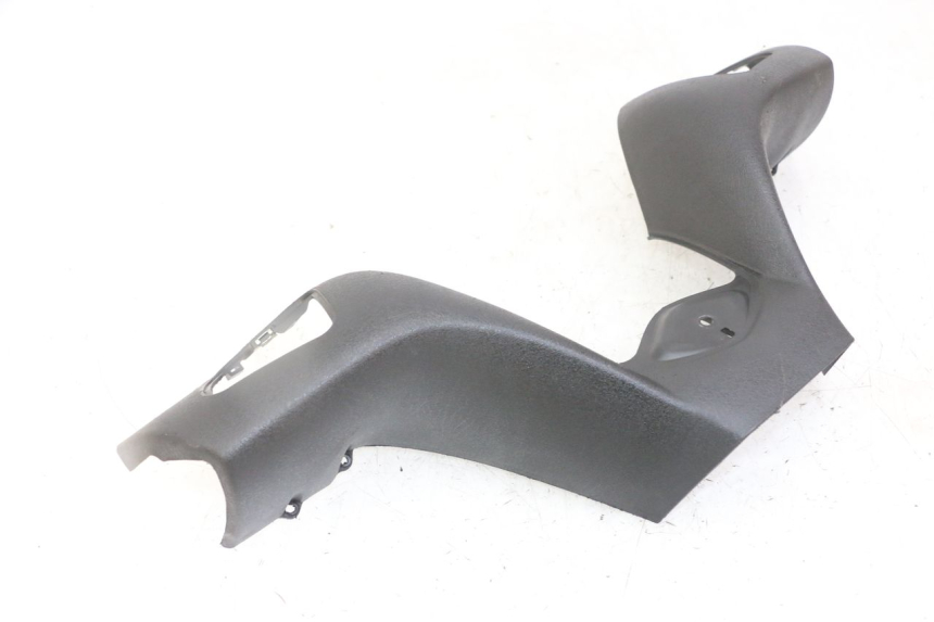 photo de OSŁONA KIEROWNICY PRZEDNIA PIAGGIO MP3 LT 300 (2010 - 2016) - Zoom stanu zużycia