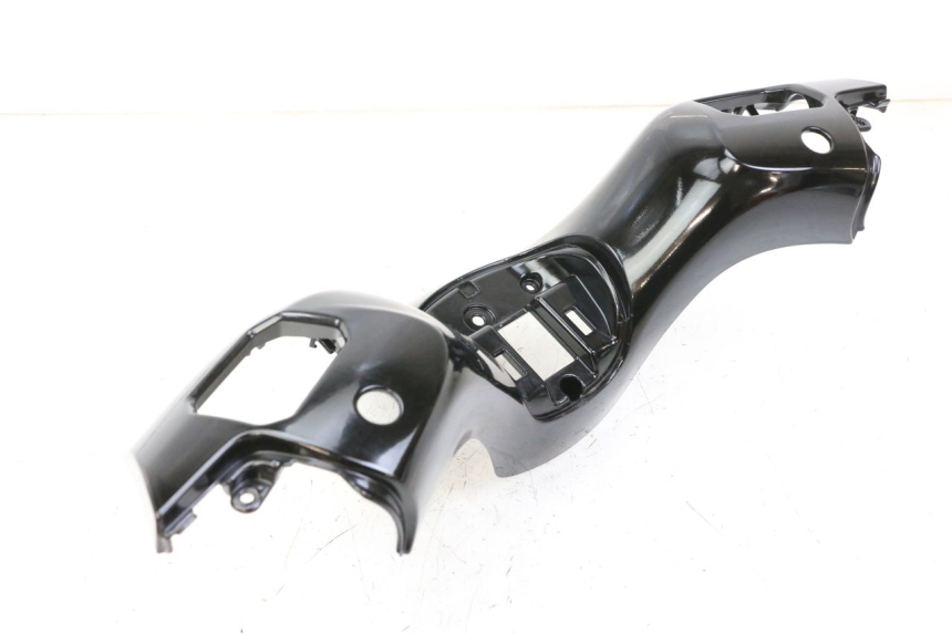 photo de OSŁONA KIEROWNICY PRZEDNIA PIAGGIO MP3 500 (2014 - 2017) - Widok ogólny