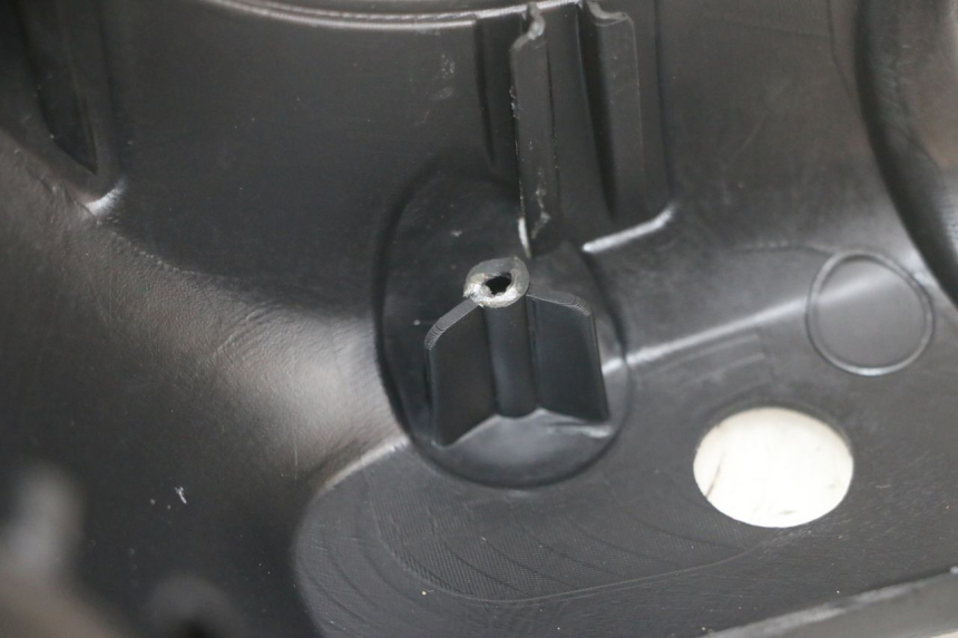 photo de OSŁONA KIEROWNICY PRZEDNIA PIAGGIO MP3 500 (2016 - 2018) - Inny kąt widzenia