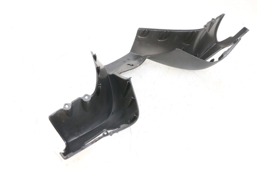 photo de OSŁONA KIEROWNICY PRZEDNIA PIAGGIO MP3 RL 250 (2006 - 2010) - Zoom stanu zużycia