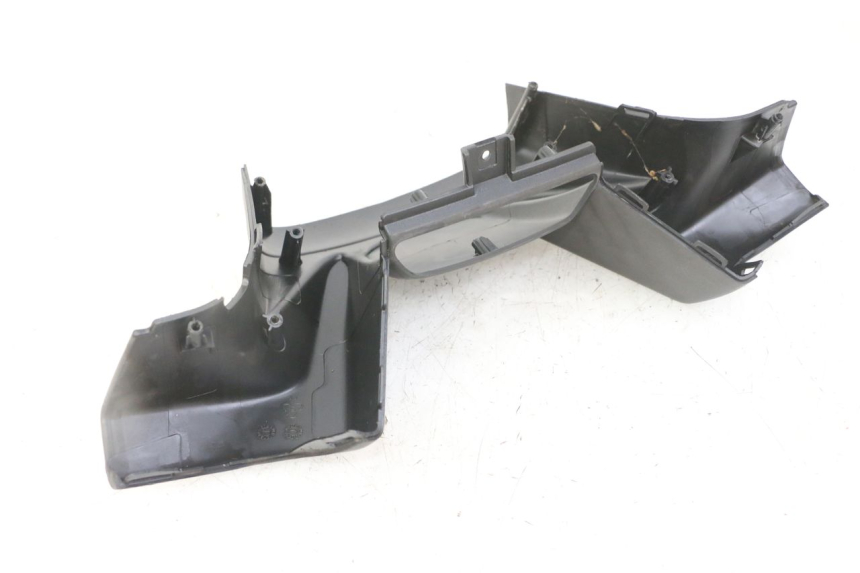 photo de OSŁONA KIEROWNICY PRZEDNIA GILERA NEXUS 125 (2009 - 2013) - Widok ogólny