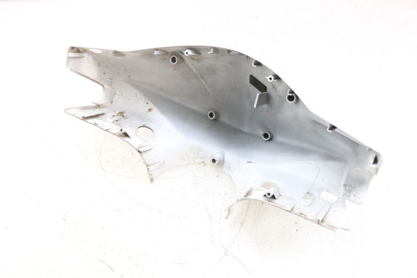 photo de OSŁONA KIEROWNICY PRZEDNIA SYM ORBIT 2 50 (2008 - 2014) - Struktura - zbliżenie