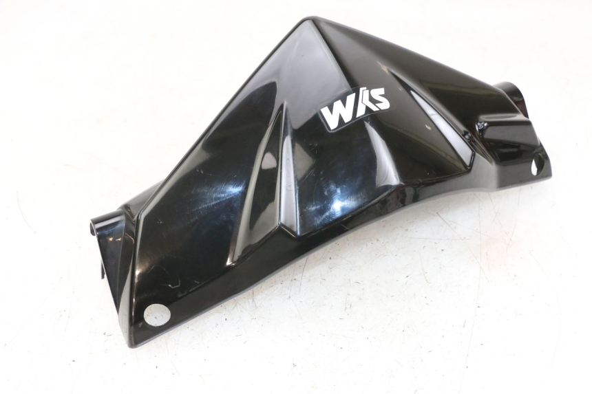 photo de OSŁONA KIEROWNICY PRZEDNIA SYM ORBIT 50 (2008 - 2010) - Zbliżenie techniczne