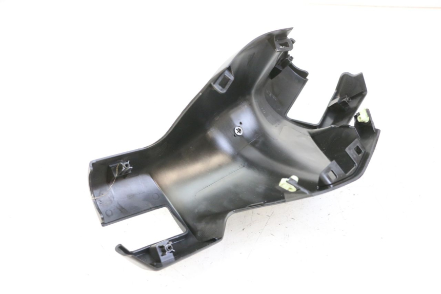 photo de OSŁONA KIEROWNICY PRZEDNIA PEUGEOT CITYSTAR 125 (2011 - 2017) - Zoom stanu zużycia