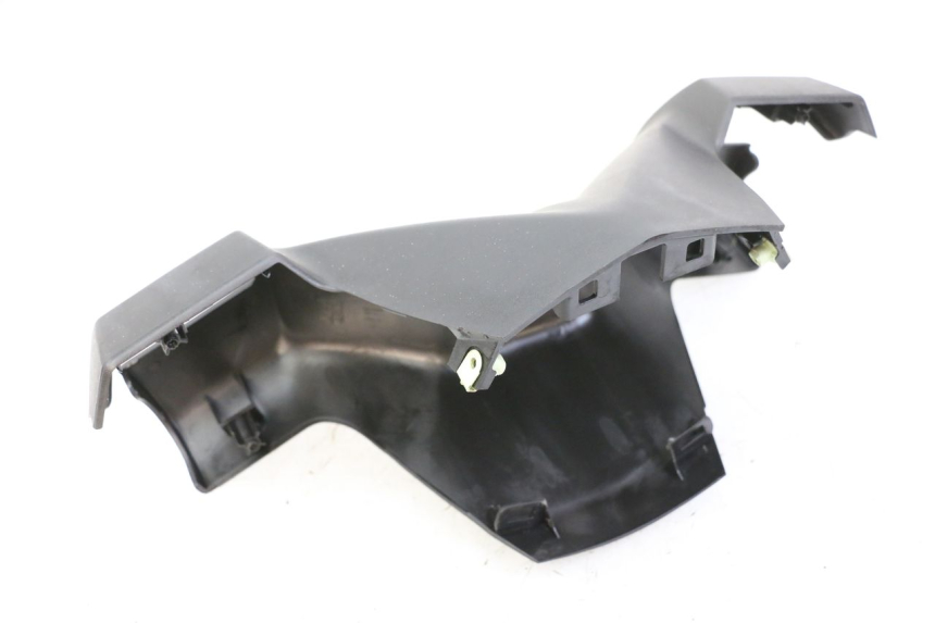 photo de OSŁONA KIEROWNICY PRZEDNIA PEUGEOT CITYSTAR 125 (2011 - 2017) - Zbliżenie techniczne