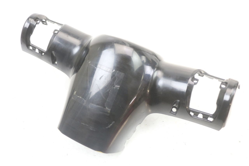 photo de OSŁONA KIEROWNICY PRZEDNIA PEUGEOT DJANGO 125 (2014 - 2017) - Szczegół części