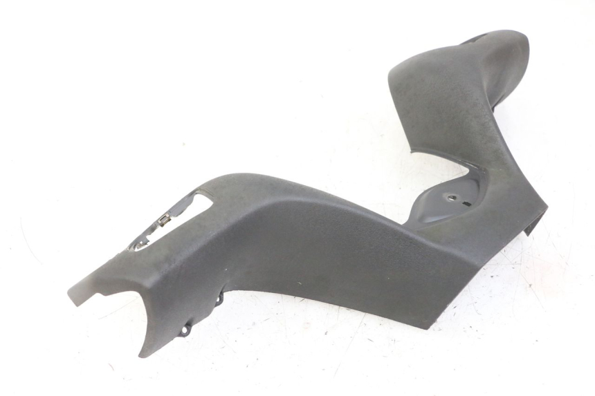 photo de OSŁONA KIEROWNICY PRZEDNIA PIAGGIO MP3 125 (2006 - 2014) - Widok ogólny