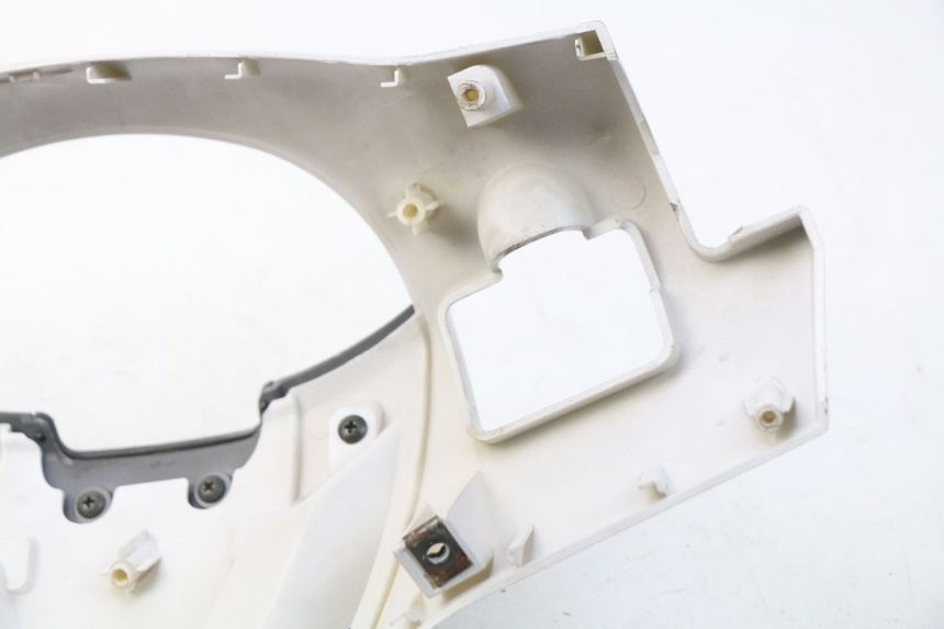 photo de OSŁONA KIEROWNICY PRZEDNIA KEEWAY PIXEL 50 (2008 - 2011) - Szczegóły charakterystyczne