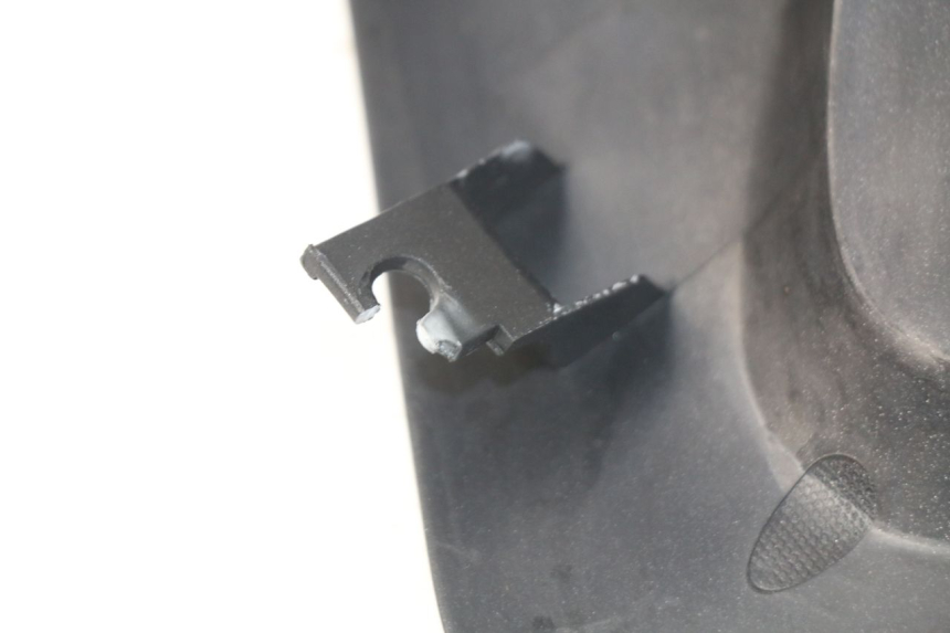 photo de OSŁONA KIEROWNICY PRZEDNIA PEUGEOT SATELIS 300 (2012 - 2015) - Inny kąt widzenia