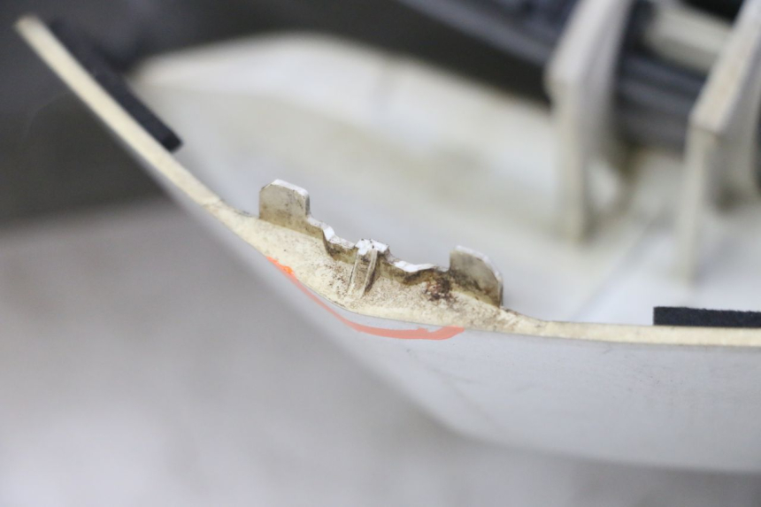 photo de OSŁONA KIEROWNICY PRZEDNIA PEUGEOT SATELIS 125 (2013 - 2018) - Widok ogólny