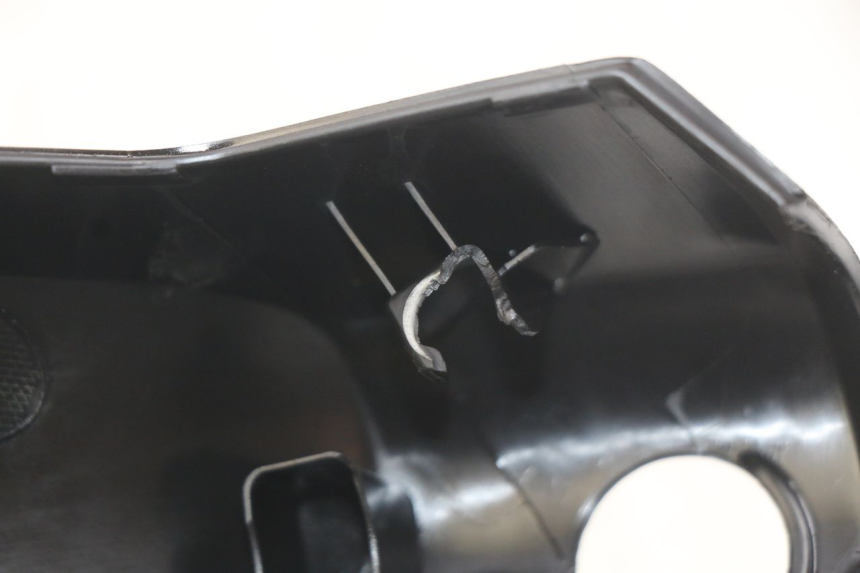 photo de OSŁONA KIEROWNICY PRZEDNIA MBK SKYCRUISER 125 (2010 - 2013) - Inny kąt widzenia