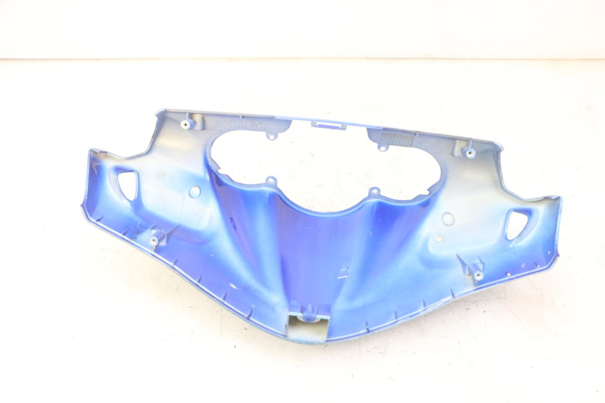 photo de OSŁONA KIEROWNICY PRZEDNIA PEUGEOT SPEEDFIGHT 2 LC 50 (2000 - 2009) - Zbliżenie techniczne