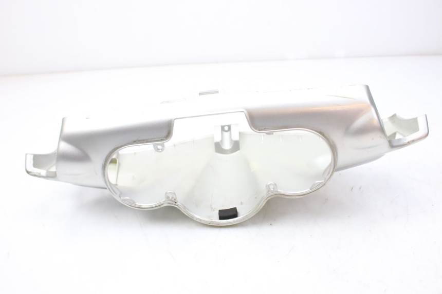 photo de OSŁONA KIEROWNICY PRZEDNIA PEUGEOT SPEEDFIGHT LC 50 (1996 - 2002) - Zoom stanu zużycia