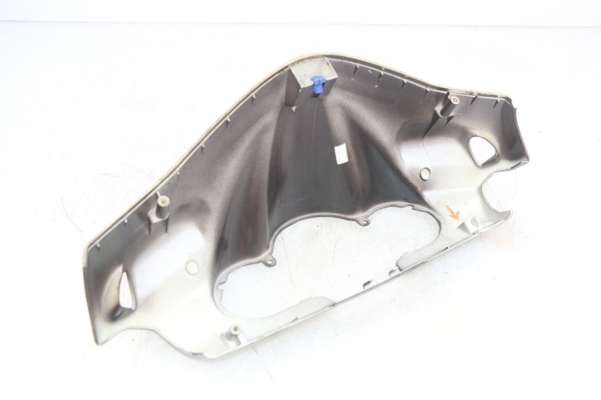 photo de OSŁONA KIEROWNICY PRZEDNIA PEUGEOT SPEEDFIGHT LC 50 (1996 - 2002) - Szczegół części