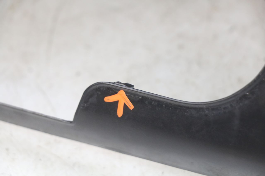 photo de OSŁONA KIEROWNICY PRZEDNIA PEUGEOT SPEEDFIGHT LC 50 (1996 - 2002) - Część sprawdzona