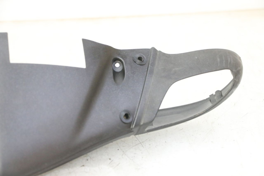 photo de OSŁONA KIEROWNICY PRZEDNIA APRILIA SR R 2T LC 50 (2018 - 2021) - Stan powierzchni