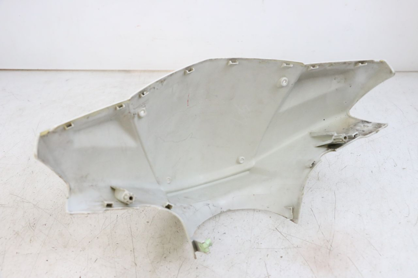 photo de OSŁONA KIEROWNICY PRZEDNIA PEUGEOT STREETZONE 2T 50 (2014 - 2019) - Zoom stanu zużycia