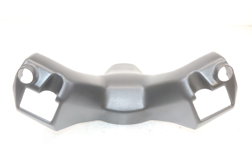 photo de OSŁONA KIEROWNICY PRZEDNIA SUZUKI BURGMAN 125 (2018 - 2021) - Zoom stanu zużycia