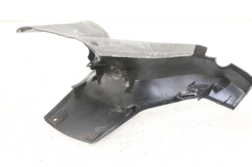 photo de OSŁONA KIEROWNICY PRZEDNIA SUZUKI UH BURGMAN 125 (2002 - 2006) - Inny kąt widzenia