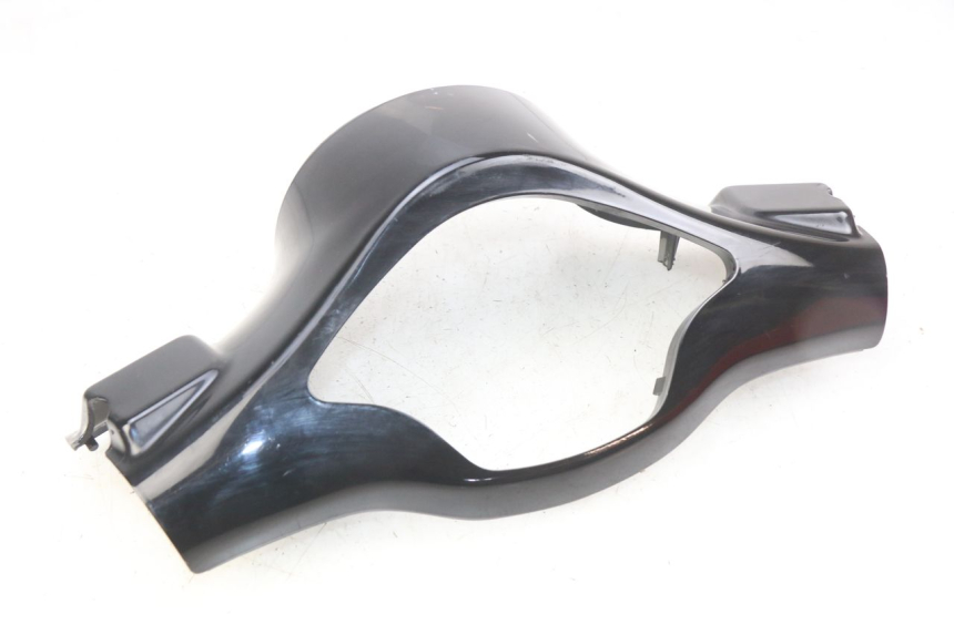 photo de OSŁONA KIEROWNICY PRZEDNIA PIAGGIO VESPA PRIMAVERA 2T 50 (2013 - 2018) - Punkty mocowania