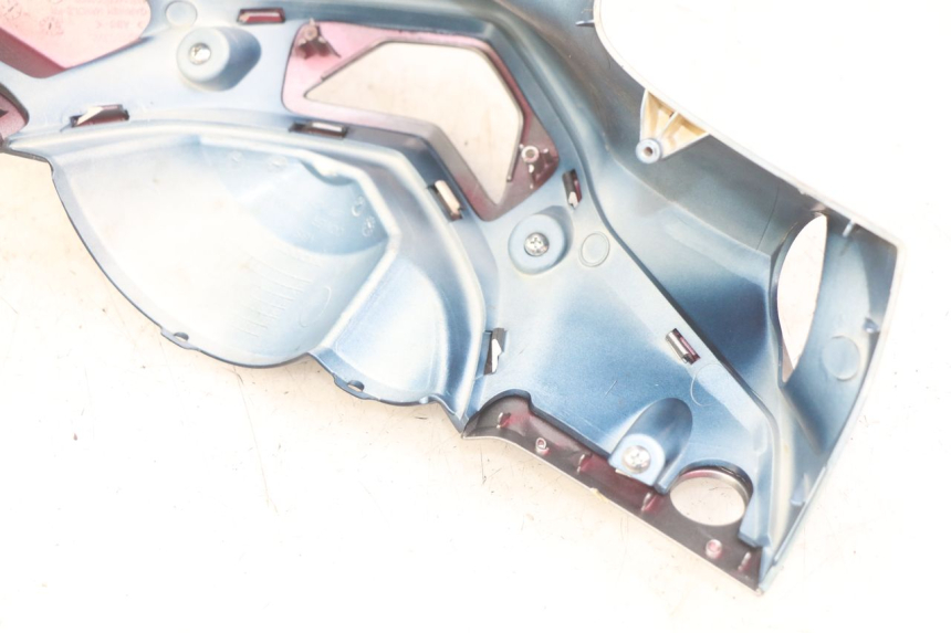 photo de OSŁONA KIEROWNICY PRZEDNIA HONDA VISION NSC R 50 (2013 - 2015) - Zoom stanu zużycia