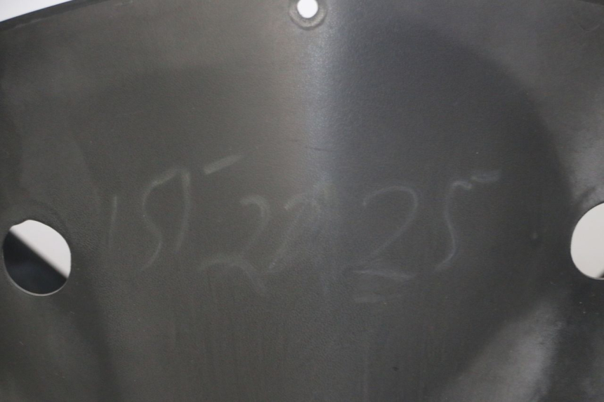 photo de OSŁONA KIEROWNICY PRZEDNIA YAMAHA X-CITY XCITY 125 (2007 - 2013) - Szczegóły charakterystyczne