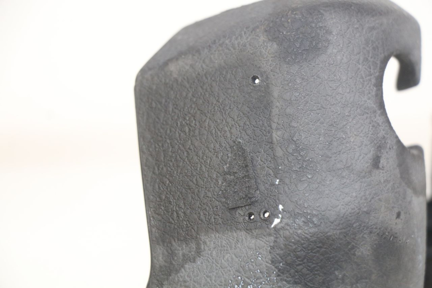 photo de OSŁONA KIEROWNICY PRZEDNIA YAMAHA X-MAX XMAX 125 (2010 - 2013) - Szczegół części