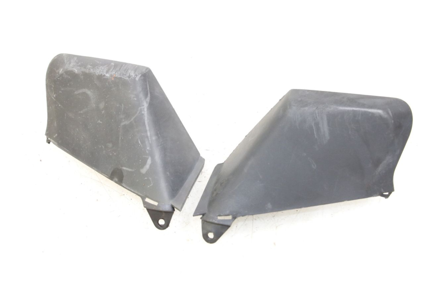 photo de OSŁONA KIEROWNICY PRZEDNIA YAMAHA XMAX X-MAX 125 (2006 - 2009) - Zoom stanu zużycia