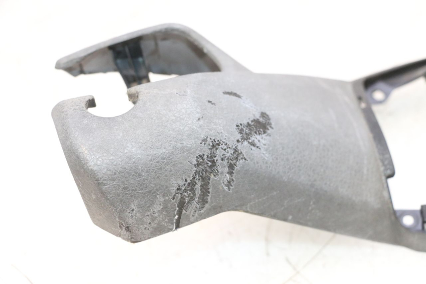 photo de OSŁONA KIEROWNICY PRZEDNIA YAMAHA X-MAX XMAX 125 (2010 - 2013) - Zoom stanu zużycia