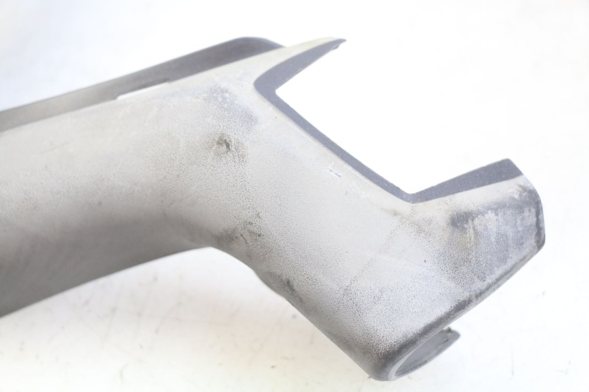 photo de OSŁONA KIEROWNICY PRZEDNIA PIAGGIO X9 125 (2000 - 2003) - Szczegół części