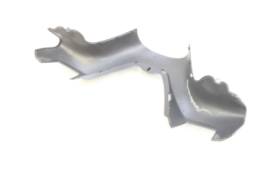 photo de OSŁONA KIEROWNICY PRZEDNIA PIAGGIO X9 125 (2000 - 2003) - Zoom stanu zużycia