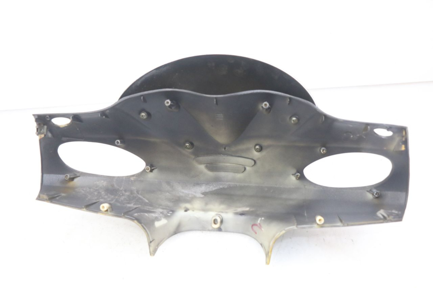 photo de OSŁONA KIEROWNICY PRZEDNIA YIYING YY50QT-10 50 (2007 - 2022) - Widok produktu