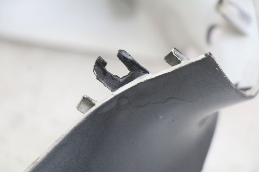 photo de OSŁONA KIEROWNICY PRZEDNIA PIAGGIO ZIP 2T 50 (2009 - 2019) - Punkty mocowania